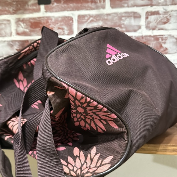 Adidas Floral Print Duffle Bag 18in X 10in X 11in - Picture 6 of 9